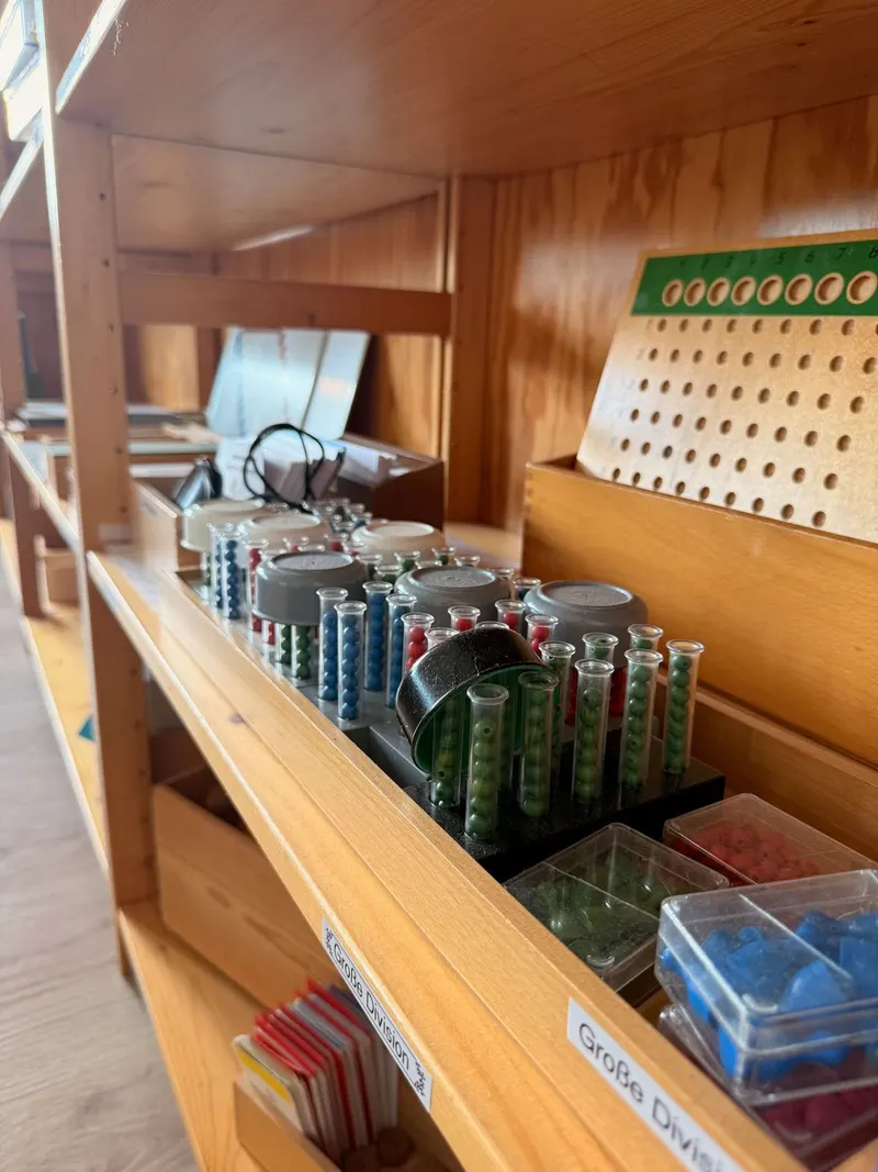 Material zur großen Division